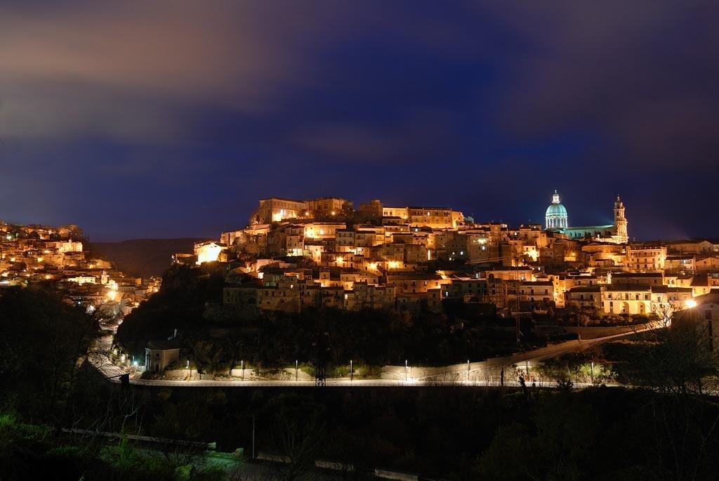 La Corte Di Ibla Ragusa Exterior foto